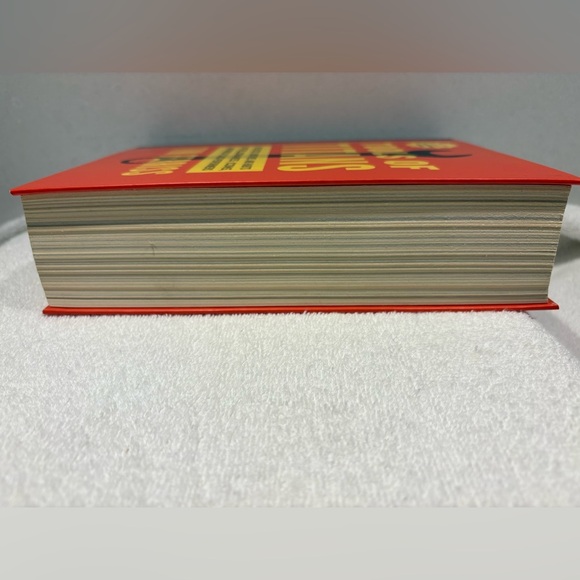 Tim Ferriss | Tools of Titans: Tactics, Habits of Billionaires Hardcover Book - Picture 4 of 7